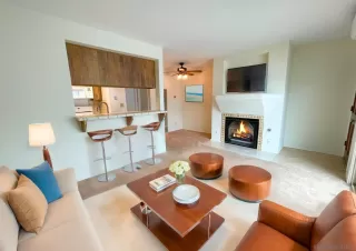 Photo #1: 240012931 Listing