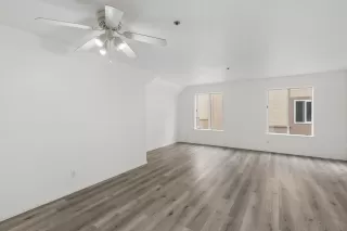 Photo #2: 240012940 Listing