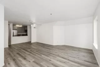 Photo #3: 240012940 Listing