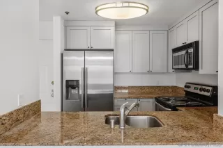 Photo #4: 240012940 Listing