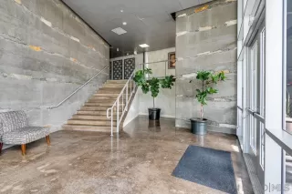 Photo #2: 240012958 Listing 