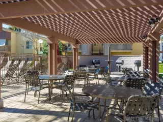 Photo #3: 240012985 Listing