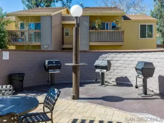 Photo #4: 240012985 Listing