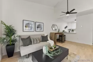 Photo #1: 240012991 Listing 