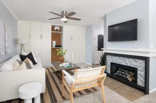 Photo #2: 240012995 Listing 