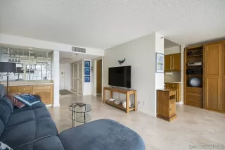 Photo #5: 240013026 Listing 