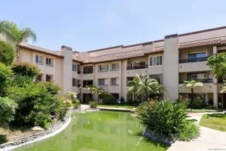 Photo #4: 240013034 Listing