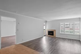 Photo #6: 240013034 Listing