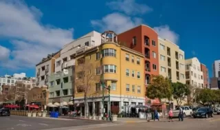 Photo #3: 240013060 Listing