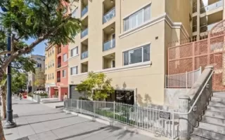 Photo #6: 240013060 Listing