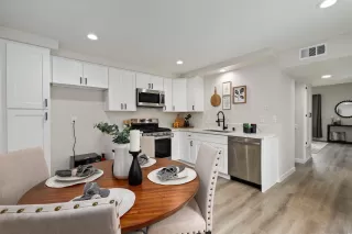 Photo #4: 240013067 Listing