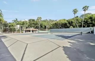 Photo #2: 240013093 Listing 