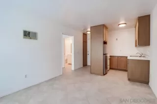 Photo #3: 240013150 Listing 