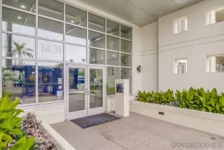 Photo #1: 240013153 Listing