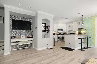 Photo #4: 240013188 Listing