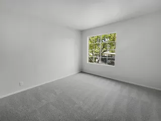 Photo #2: 240013206 Listing 