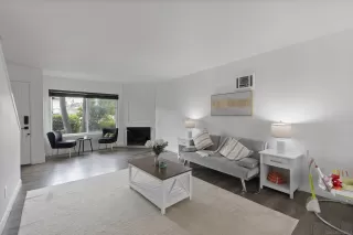 Photo #3: 240013208 Listing