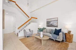 Photo #3: 240013212 Listing