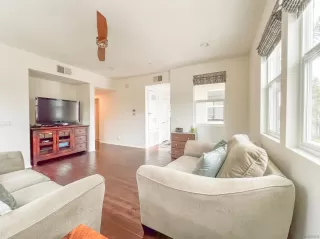 Photo #2: 240013219 Listing