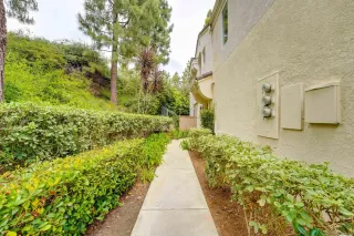 Photo #2: 240013224 Listing