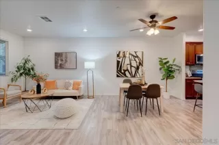 Photo #5: 240013249 Listing