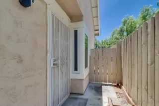 Photo #2: 240013254 Listing