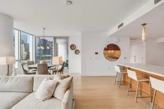 Photo #2: 240013303 Listing