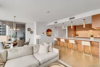 Photo #3: 240013303 Listing