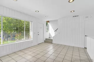 Photo #3: 240013316 Listing