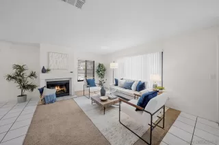 Photo #3: 240013318 Listing