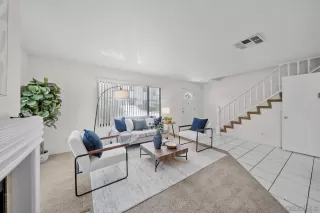 Photo #4: 240013318 Listing