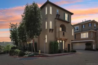 Photo #1: 240013338 Listing