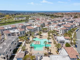 Photo #1: 240013391 Listing