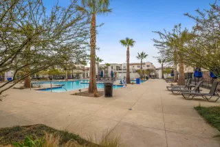 Photo #4: 240013391 Listing