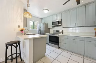 Photo #5: 240013396 Listing