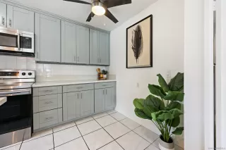 Photo #6: 240013396 Listing