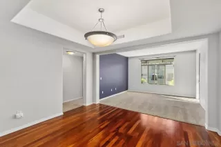 Photo #2: 240013404 Listing