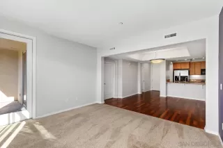 Photo #5: 240013404 Listing