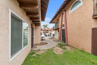 Photo #4: 240013414 Listing