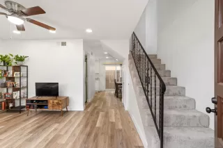 Photo #6: 240013414 Listing