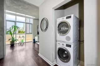 Photo #5: 240013415 Listing