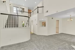 Photo #4: 240013432 Listing