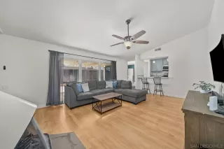 Photo #6: 240013451 Listing