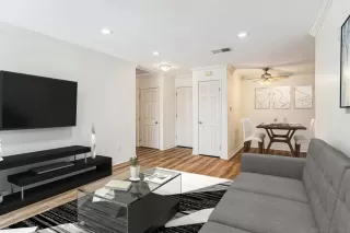 Photo #1: 240013484 Listing