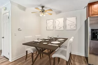 Photo #2: 240013484 Listing