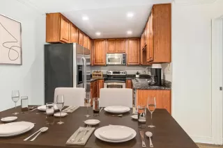 Photo #3: 240013484 Listing