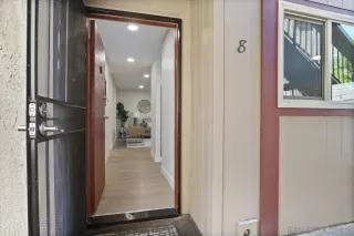 Photo #3: 240013489 Listing