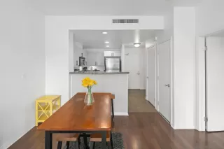 Photo #3: 240013509 Listing