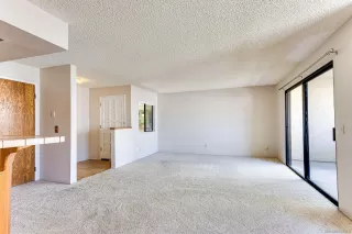 Photo #2: 240013553 Listing