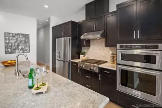 Photo #3: 240013554 Listing